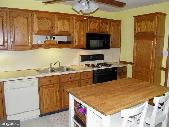 4120 Bethel Road Boothwyn, PA 19061 - Photo 13 of 25 Kitchen