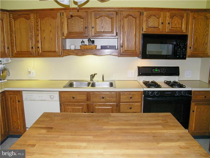 4120 Bethel Road Boothwyn, PA 19061 - Photo 14 of 25 Kitchen