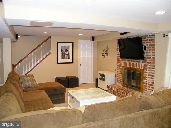 4120 Bethel Road Boothwyn, PA 19061 - Photo 6 of 25 Family Room