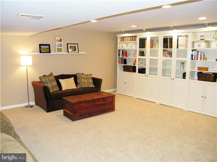 4120 Bethel Road Boothwyn, PA 19061 - Photo 7 of 25 Family Room