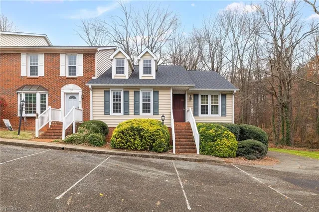 $200,000 | 905 Park Pl Drive, Unit D, Kernersville, NC 27284