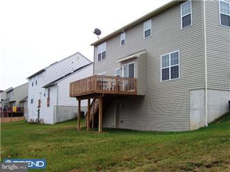 28 Crestview Drive Sinking Spring, PA 19608 - Photo 2 of 12