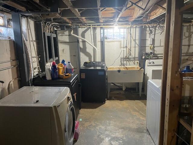 5368 North 103rd Street, Unit 5370 Milwaukee, WI 53225 - Photo 23 of 30 Laundry