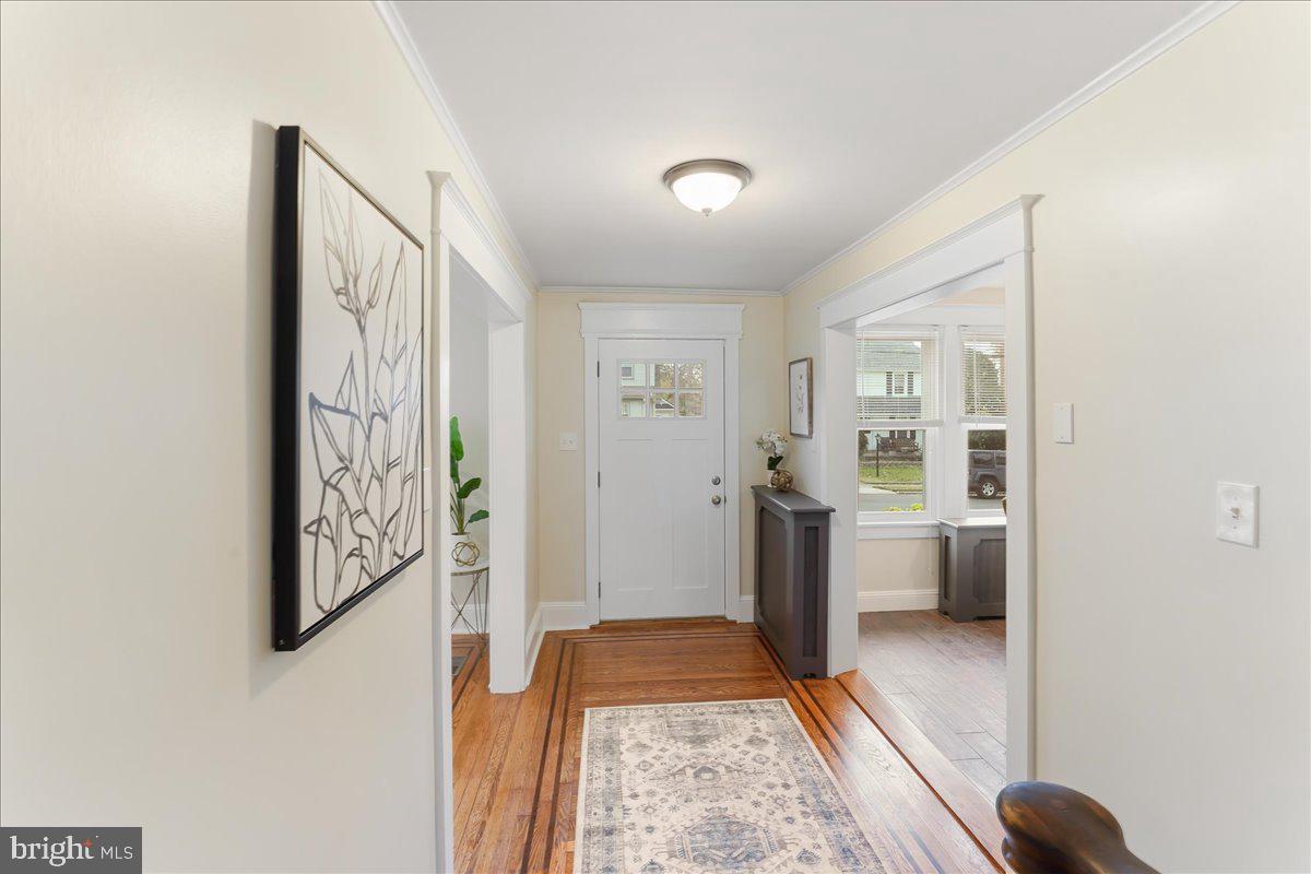 169 South Highland Road Springfield, PA 19064 - Photo 4 of 30 Foyer