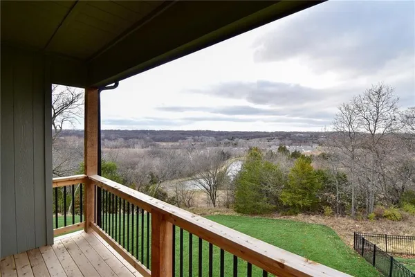 $789,950 | 13459 Terrace Park Drive, Parkville, MO 64152