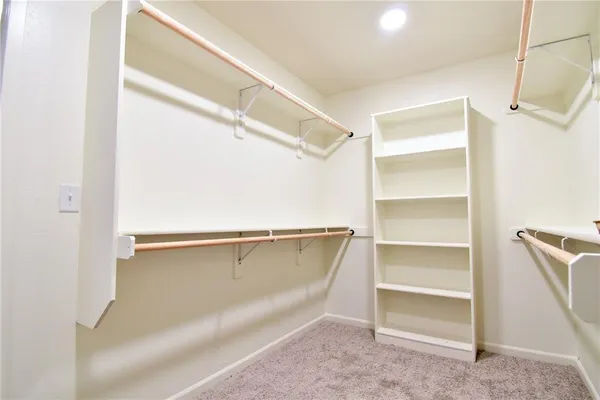 $789,950 | 13459 Terrace Park Drive, Parkville, MO 64152