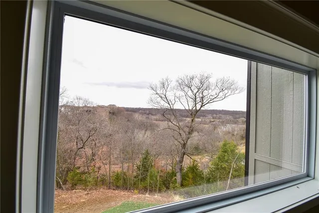 $789,950 | 13459 Terrace Park Drive, Parkville, MO 64152