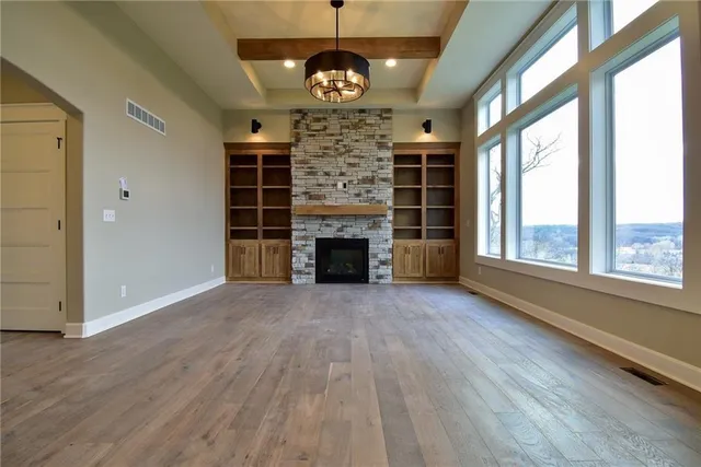 $789,950 | 13459 Terrace Park Drive, Parkville, MO 64152