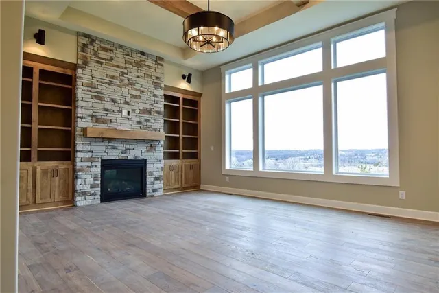 $789,950 | 13459 Terrace Park Drive, Parkville, MO 64152