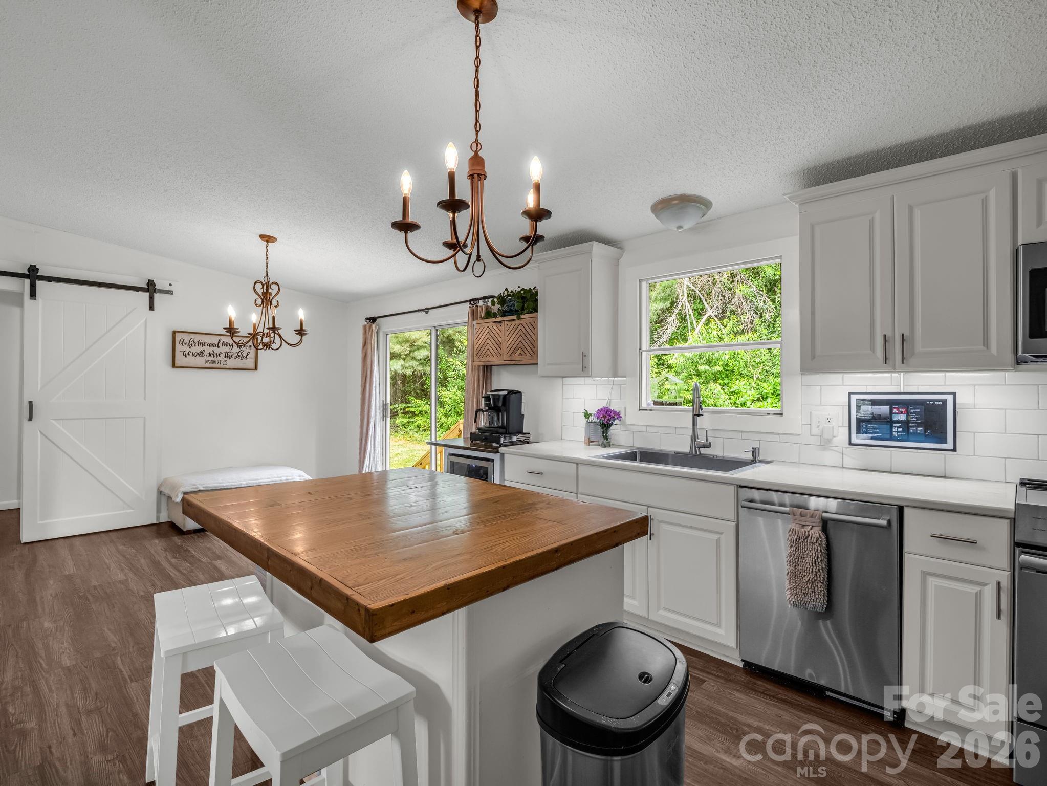 219 Jackson Loop Road Flat Rock, NC 28731 - Photo 7 of 46