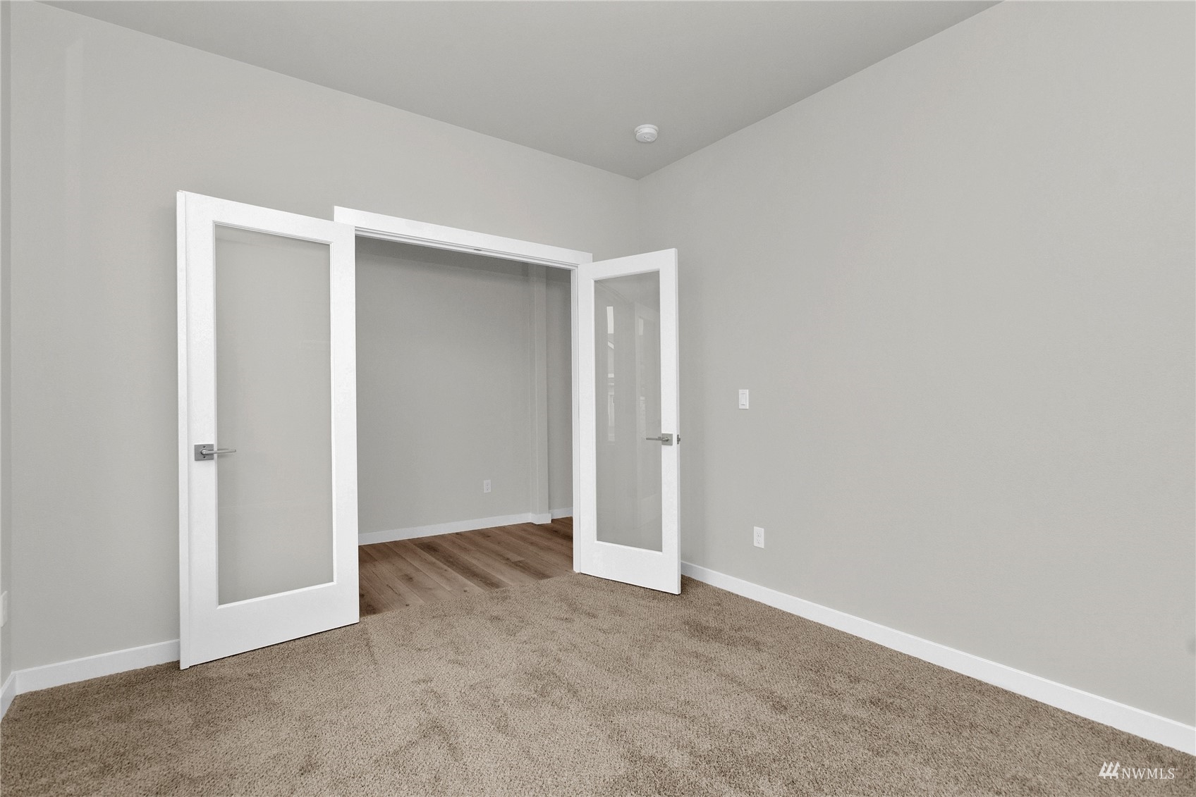 9727 9th Avenue Southeast Lacey, WA 98513 - Photo 7 of 38 an empty room with closet area