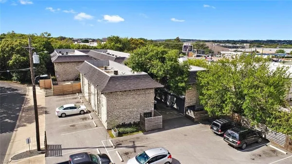 $899 | 2301 Ohlen Road, Unit 107, Austin, TX 78757