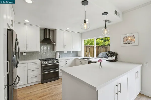 $1,089,000 | 37 Seabreeze Drive, Richmond, CA 94804