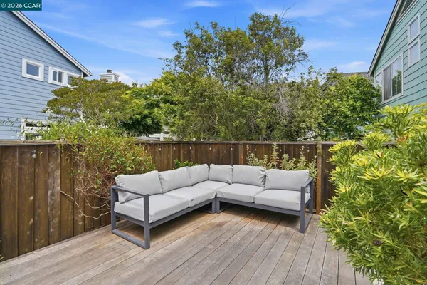 $1,089,000 | 37 Seabreeze Drive, Richmond, CA 94804