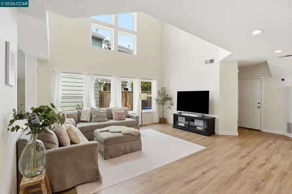 $1,089,000 | 37 Seabreeze Drive, Richmond, CA 94804