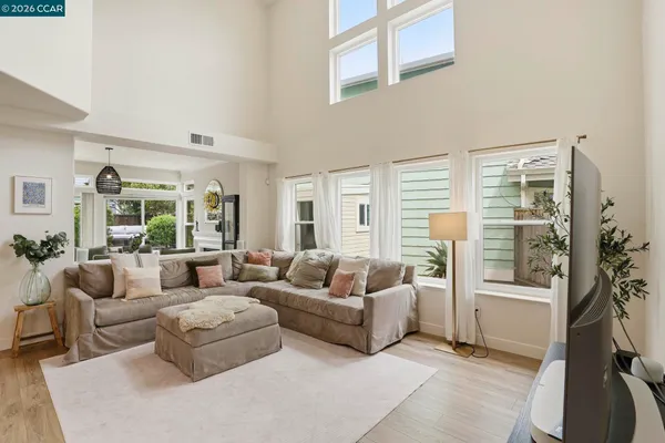 $1,089,000 | 37 Seabreeze Drive, Richmond, CA 94804