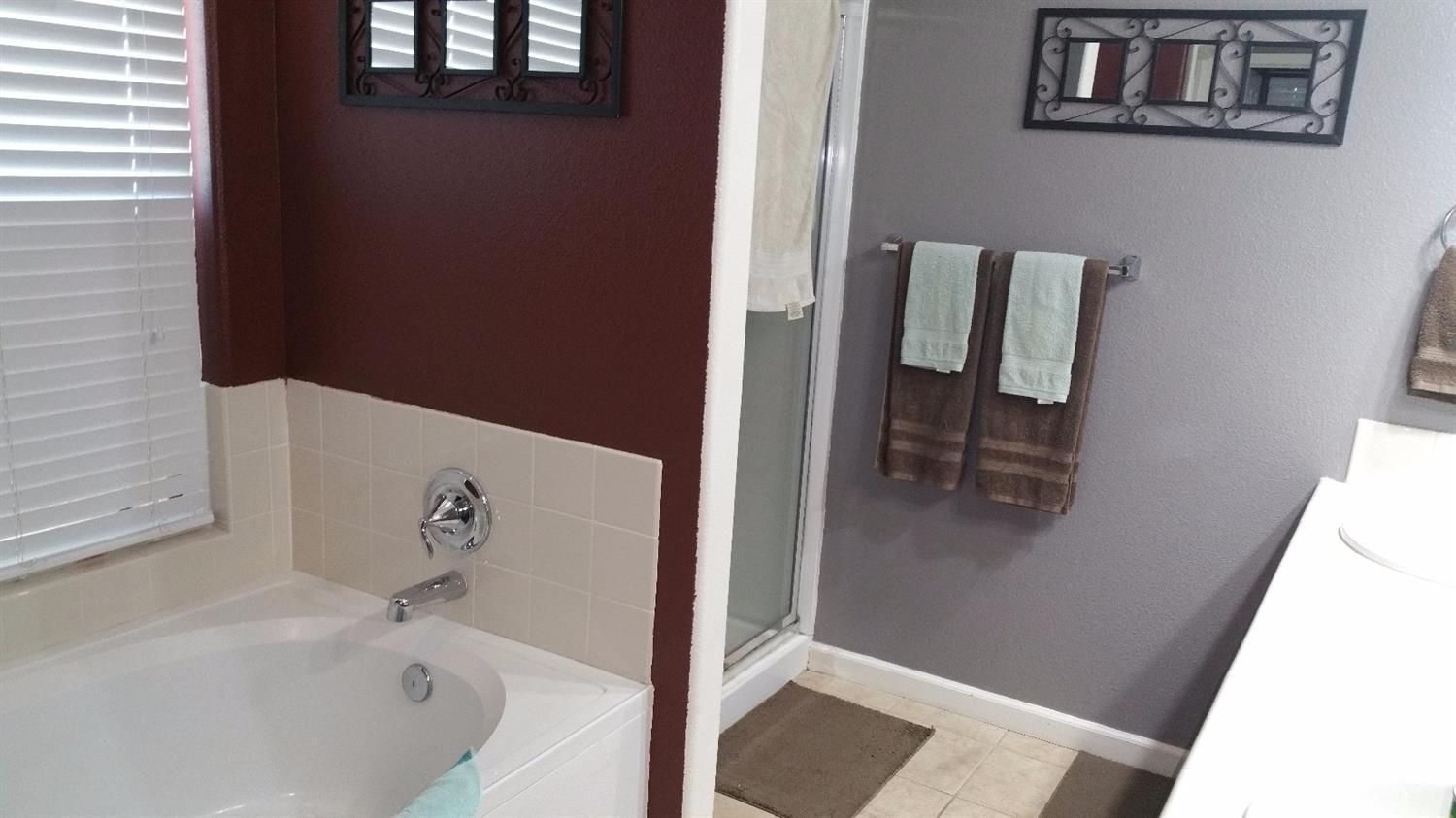229 East Huntsman Avenue Reedley, CA 93654 - Photo 9 of 13 Gallery Image 9