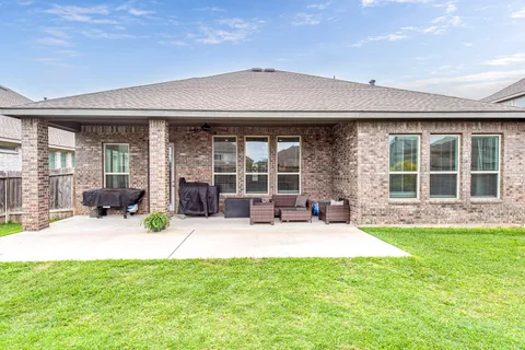 $375,000 | 3015 Velda May Drive, Richmond, TX 77406