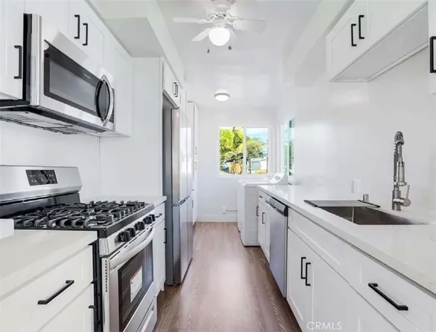 $3,250,000 | 1813 9th Street, Santa Monica, CA 90404