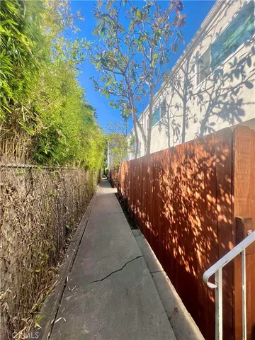 $3,250,000 | 1813 9th Street, Santa Monica, CA 90404