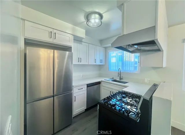 $3,250,000 | 1813 9th Street, Santa Monica, CA 90404