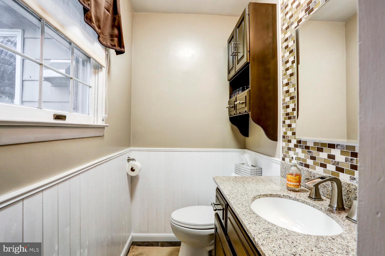 321 Lincoln Road Adamstown, PA 17569 - Photo 20 of 48 Convenient 1/2 bath off Master Bedroom