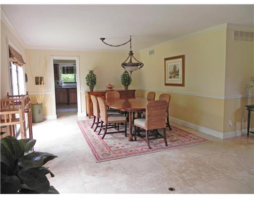 3 Middle Road Stuart, FL 34996 - Photo 8 of 25 a dining room with furniture and window
