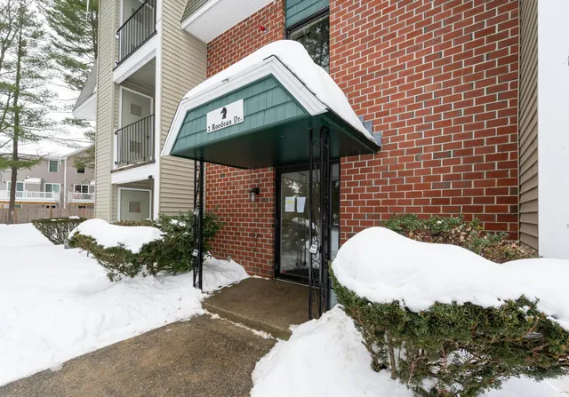 $260,000 | 2 Roedean Drive, Unit 307, Nashua, NH 03063