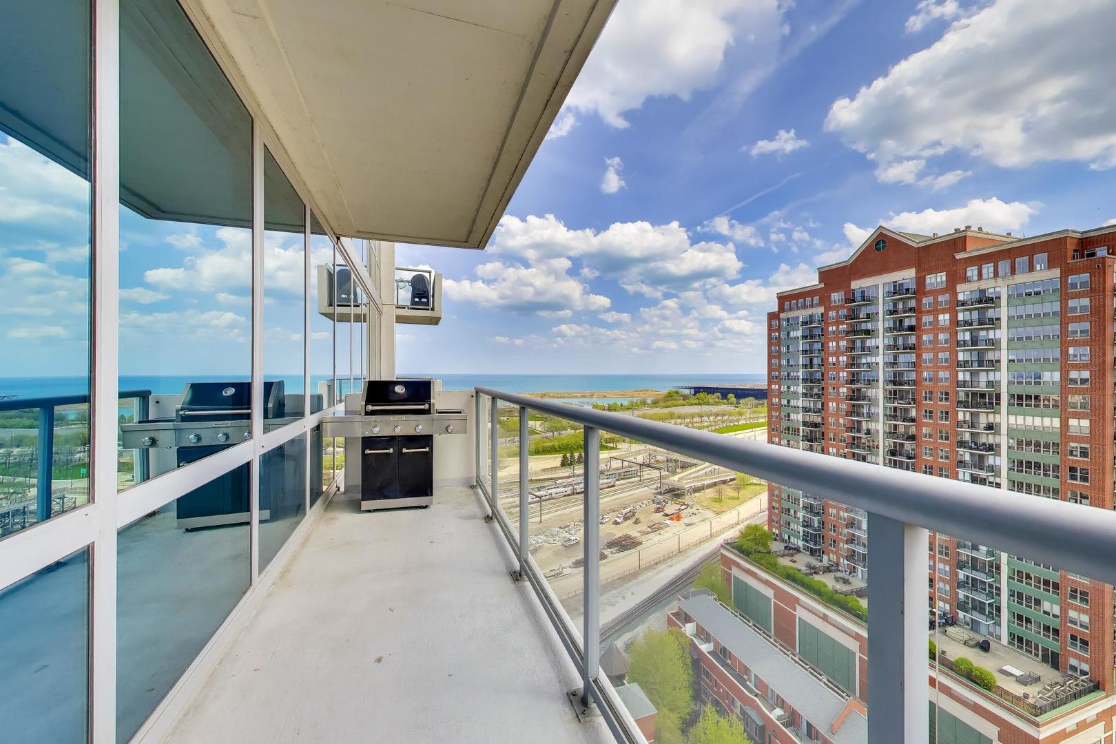 1629 South Prairie Avenue, Unit 1806 Chicago, IL 60616 - Photo 16 of 27 a view of balcony with staircase