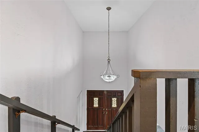 $395,000 | 2796 Brandenberg Lane, St. Louis, MO 63129