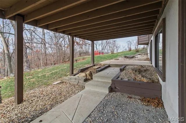 $395,000 | 2796 Brandenberg Lane, St. Louis, MO 63129