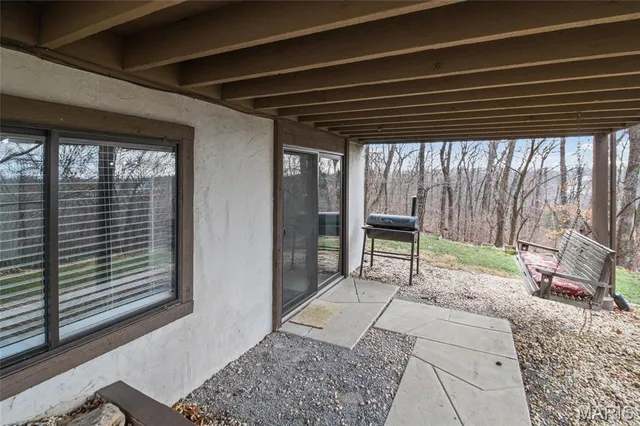 $395,000 | 2796 Brandenberg Lane, St. Louis, MO 63129