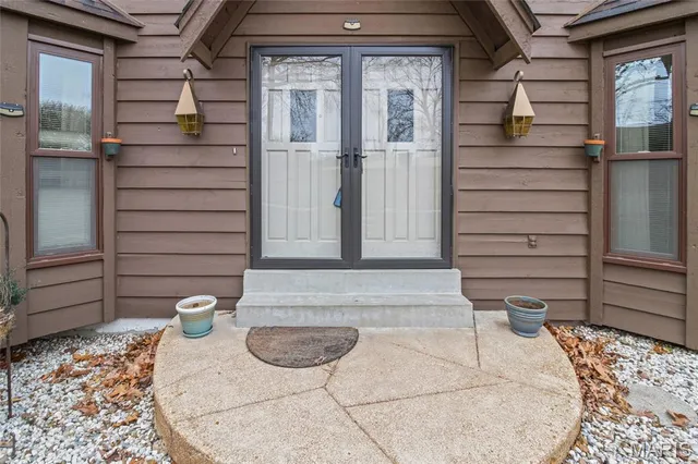 $395,000 | 2796 Brandenberg Lane, St. Louis, MO 63129