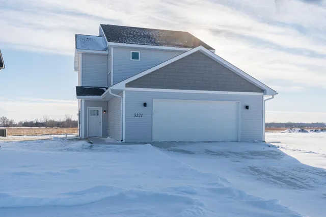 $312,000 | 3221 Bassett Drive, Mankato, MN 56001
