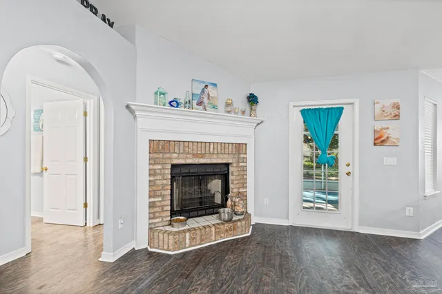 $370,000 | 1927 Sparrow Lane, Navarre, FL 32566