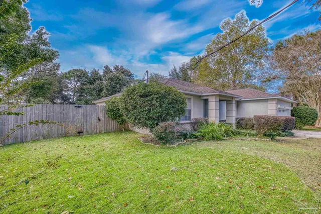 $370,000 | 1927 Sparrow Lane, Navarre, FL 32566