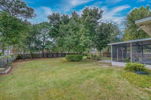 $370,000 | 1927 Sparrow Lane, Navarre, FL 32566