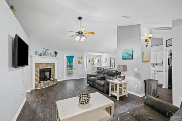 $370,000 | 1927 Sparrow Lane, Navarre, FL 32566