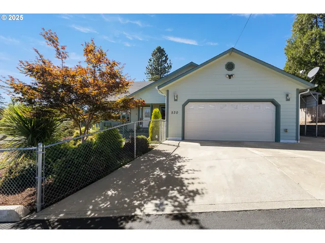 $479,000 | 530 Tanglewood Street, Sutherlin, OR 97479