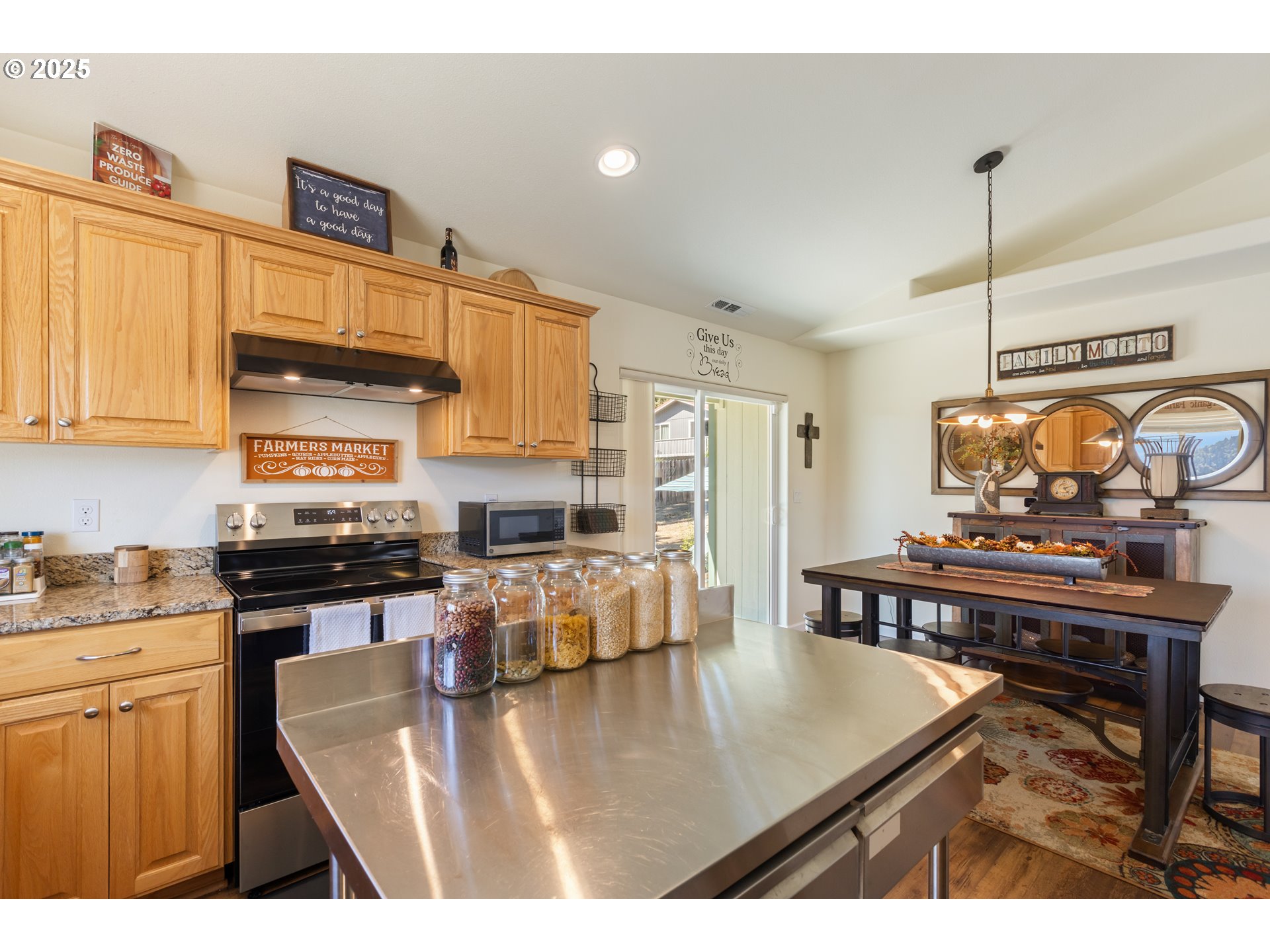 530 Tanglewood Street Sutherlin, OR 97479 - Photo 16 of 47