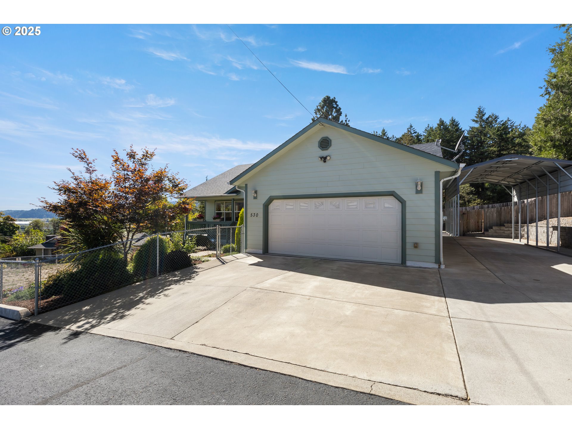 530 Tanglewood Street Sutherlin, OR 97479 - Photo 2 of 47