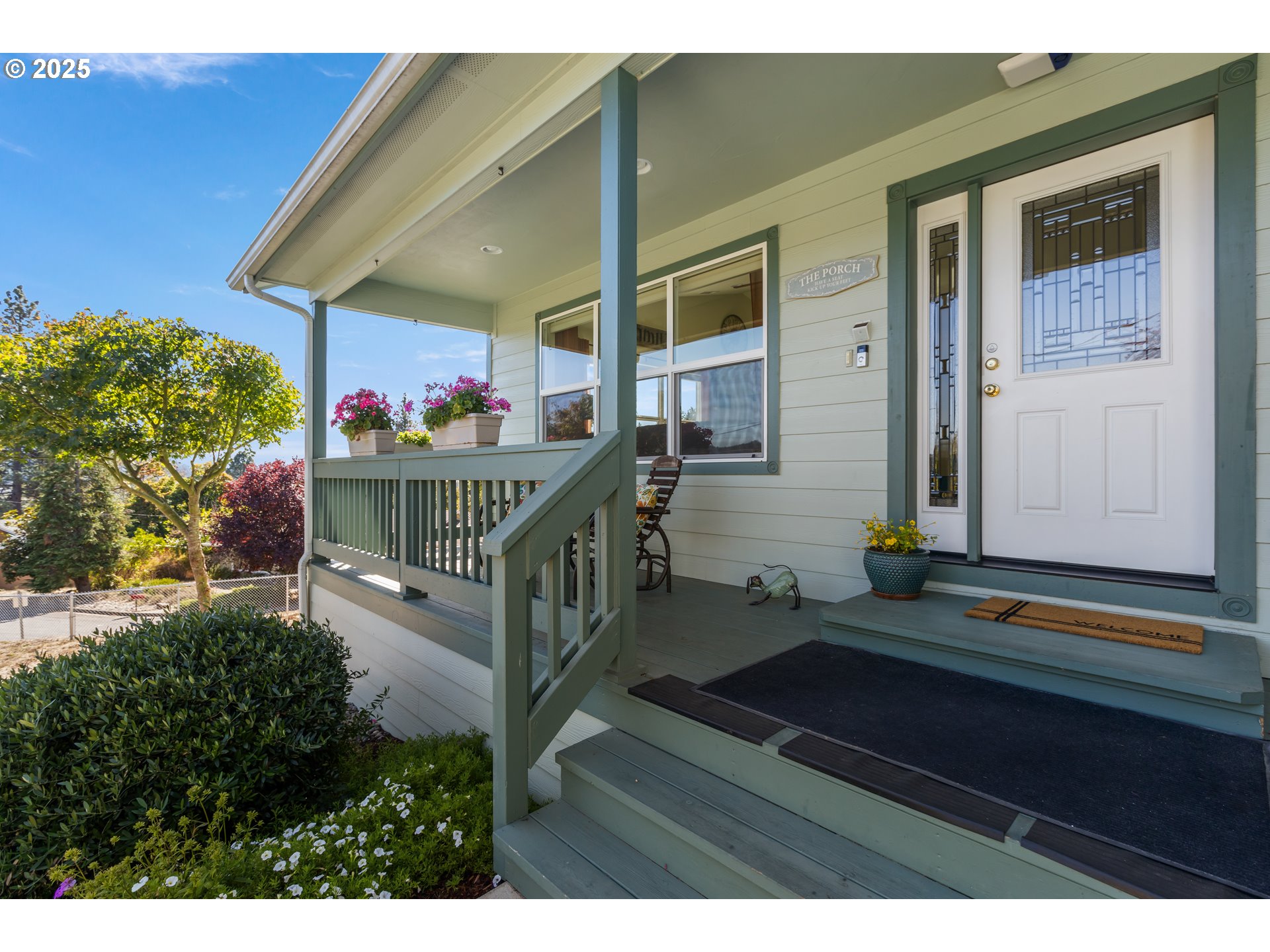 530 Tanglewood Street Sutherlin, OR 97479 - Photo 4 of 47