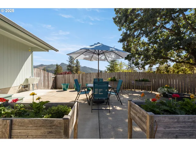 $479,000 | 530 Tanglewood Street, Sutherlin, OR 97479