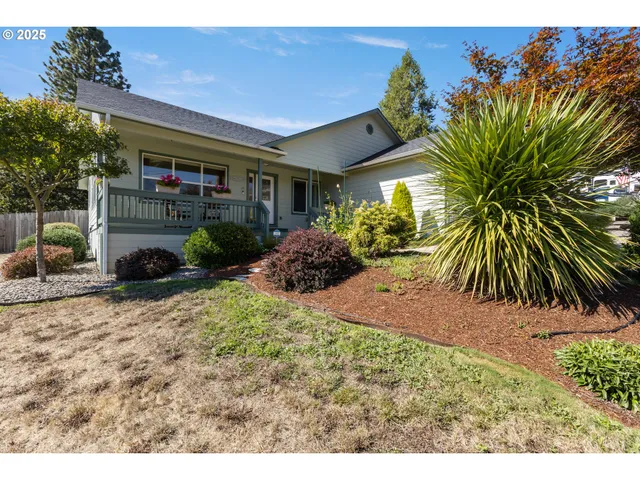 $479,000 | 530 Tanglewood Street, Sutherlin, OR 97479