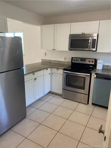 $189,995 | 2440 Southeast Ocean Boulevard, Unit C105, Stuart, FL 34996
