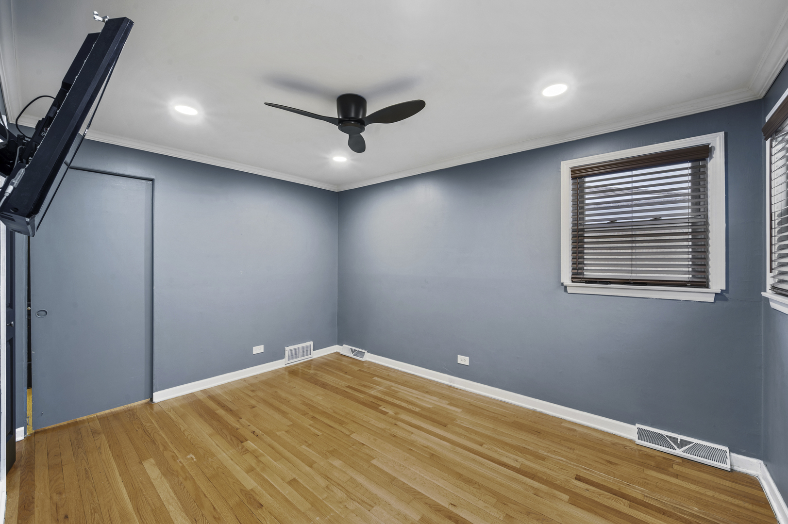 12943 South Manistee Avenue Chicago, IL 60633 - Photo 16 of 30