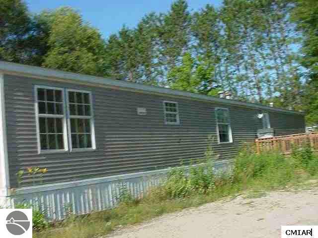 2294 Maple Grv Road Farwell, MI 48622 - Photo 2 of 3 1766741-1.JPG