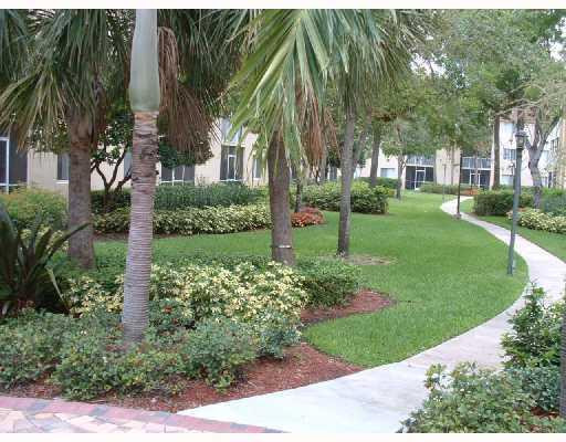450 South Park Road, Unit 5206 Hollywood, FL 33021 - Photo 10 of 14 Exterior Front