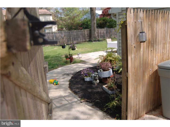 1612 Bryant Road Cherry Hill, NJ 08003 - Photo 4 of 5 Exterior Back