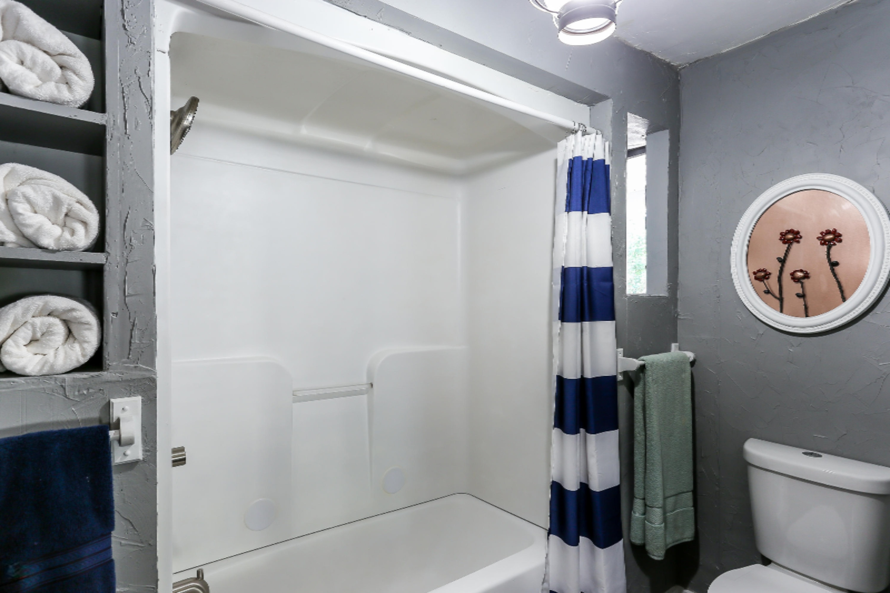 1219 Ransom Street Muskegon, MI 49442 - Photo 20 of 46 024-photo-bathroom-6335025